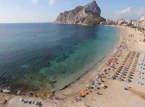 Calp obrirà les platges la nit de Sant Joan però prohibirà la concentració de persones