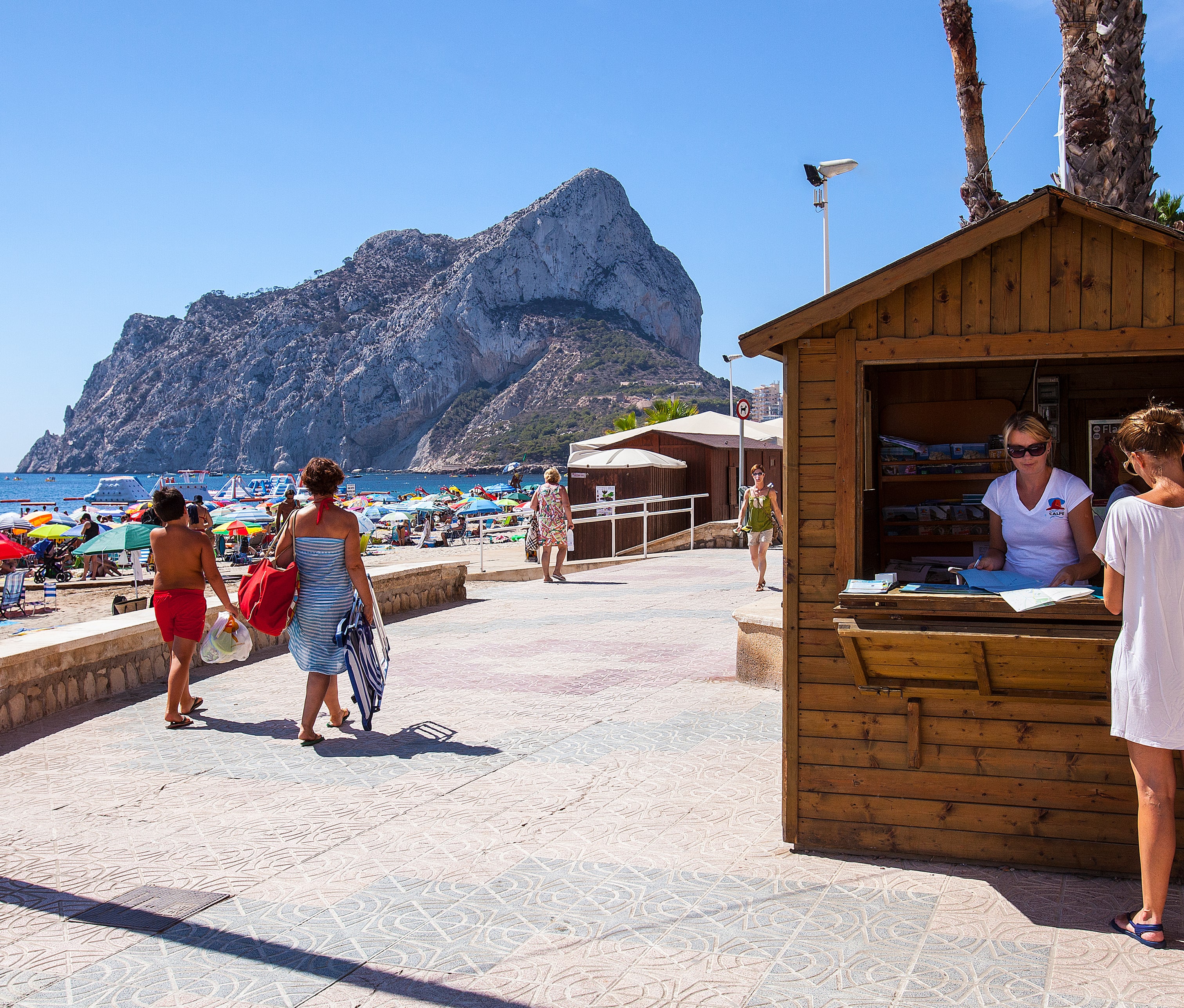 Calp asiste a FITUR para promocionarse como destino seguro e innovador