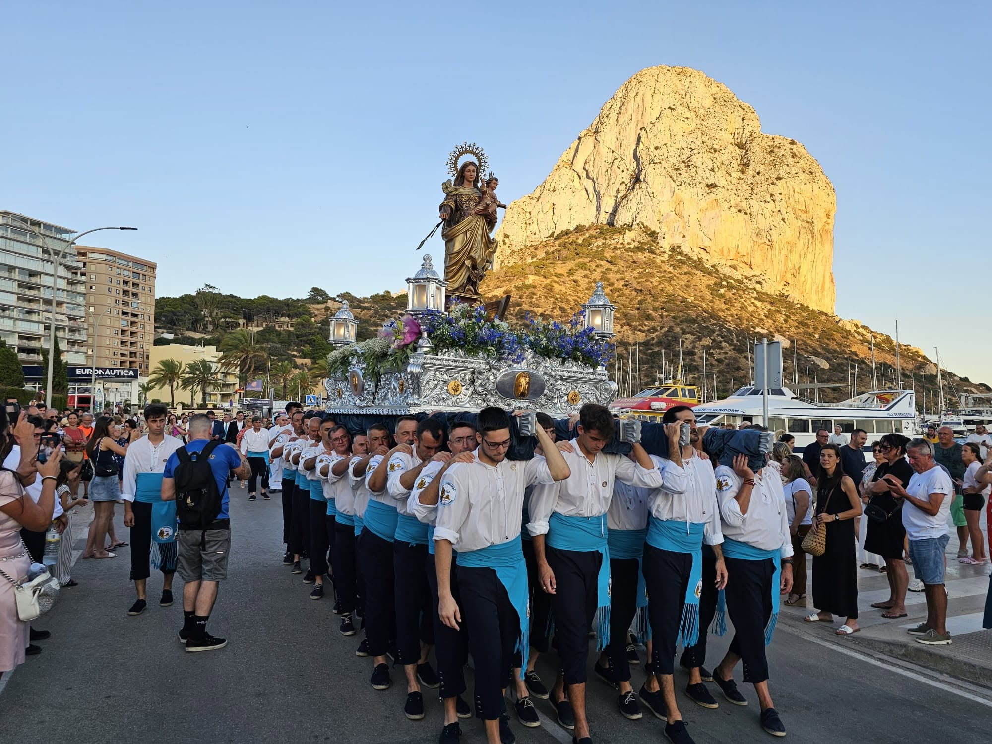 La Cofradía de Pescadores impulsa las fiestas de su patrona con un programa repleto de actividades