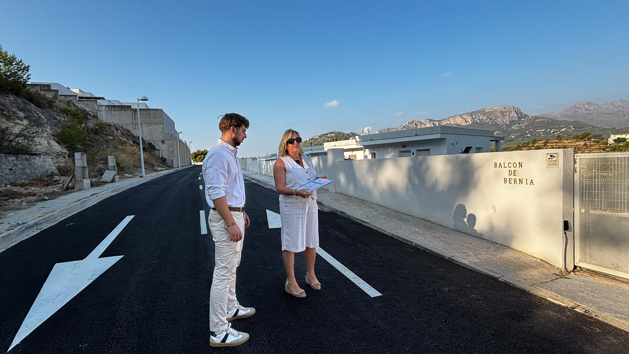 Finalitzen les obres de reconstrucció del vial d'accés a la urbanització Balcón de Bernia