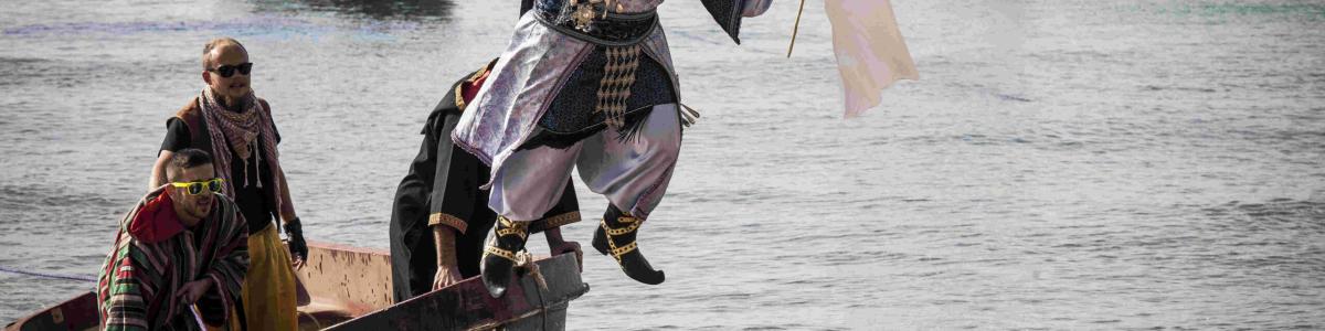 Le conseil municipal de Calp approuve la demande adressée au gouvernement espagnol de déclarer le Festival des Maures et des Chrétiens Festival d'intérêt national