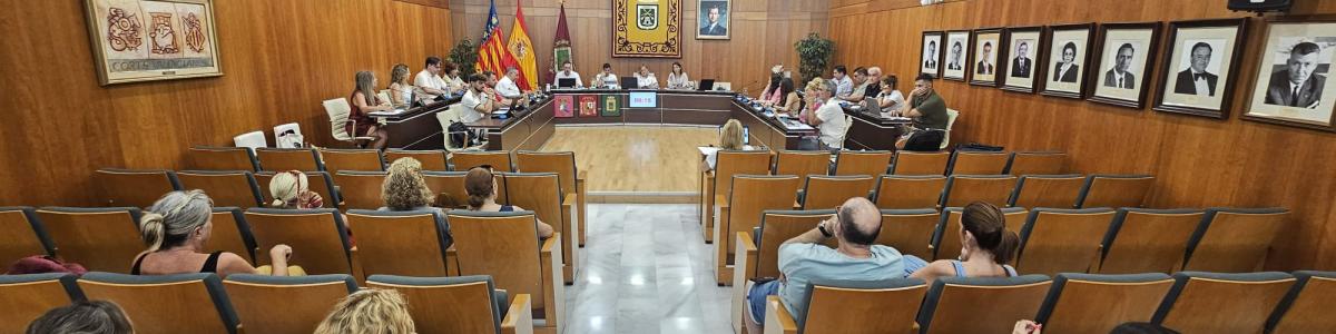 El Ayuntamiento de Calp aprueba la expropiación de los locales del edificio Muralles (Galerías Oltra) para destinarlos a un uso social de jóvenes y asociaciones